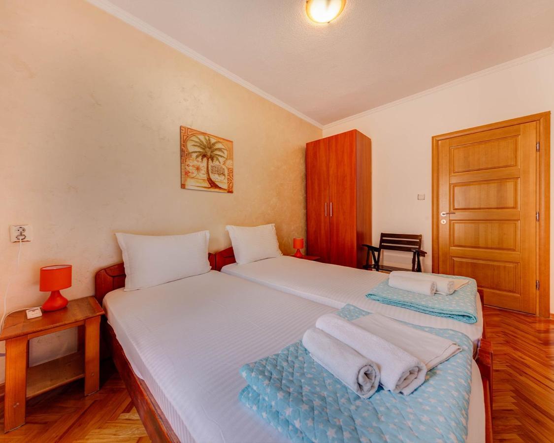 Disney Apartments *